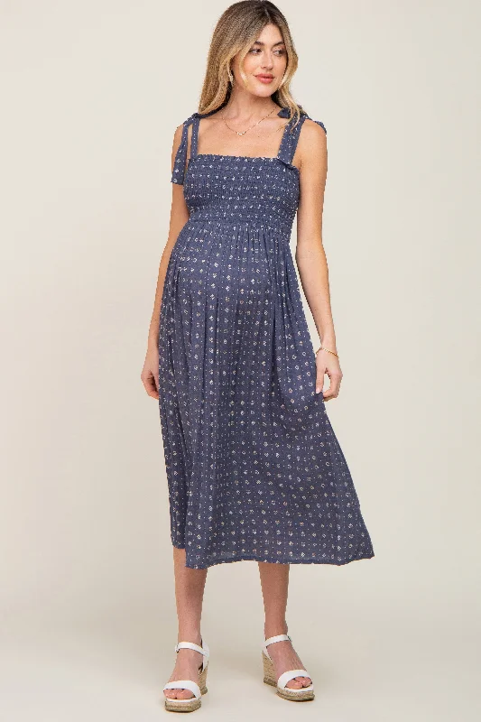 V neck maternity bodycon dress for photoshoot Navy Floral Sleeveless Maternity Midi Dress V neck maternity bodycon dress for photoshoot Navy Floral Sleeveless Maternity Midi Dress