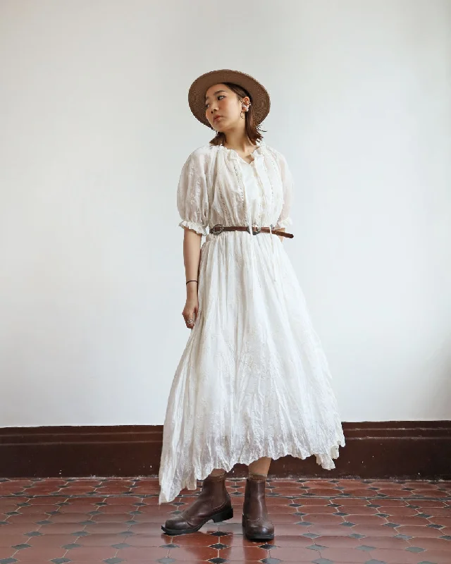 Everyday Dress with Paisley Print for a Vintage Look Embroidery Dress