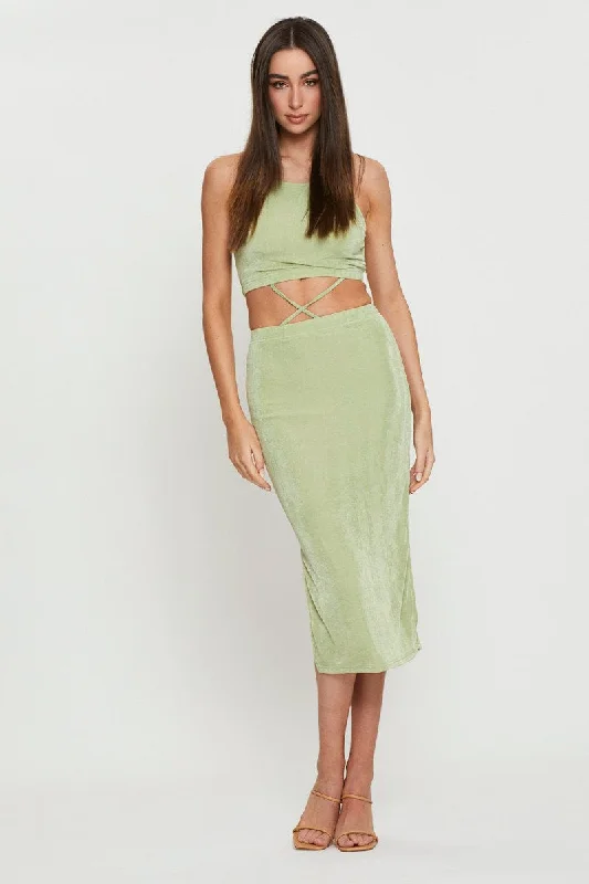 Midi dresses with ruffled hems for a romantic date night Green Midi Dress Bodycon