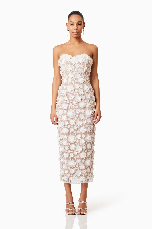 Midi dresses with tiered skirts for a bohemian festival look Bluebell Strapless 3D Midi Dress in White Midi dresses with tiered skirts for a bohemian festival look Bluebell Strapless 3D Midi Dress in White