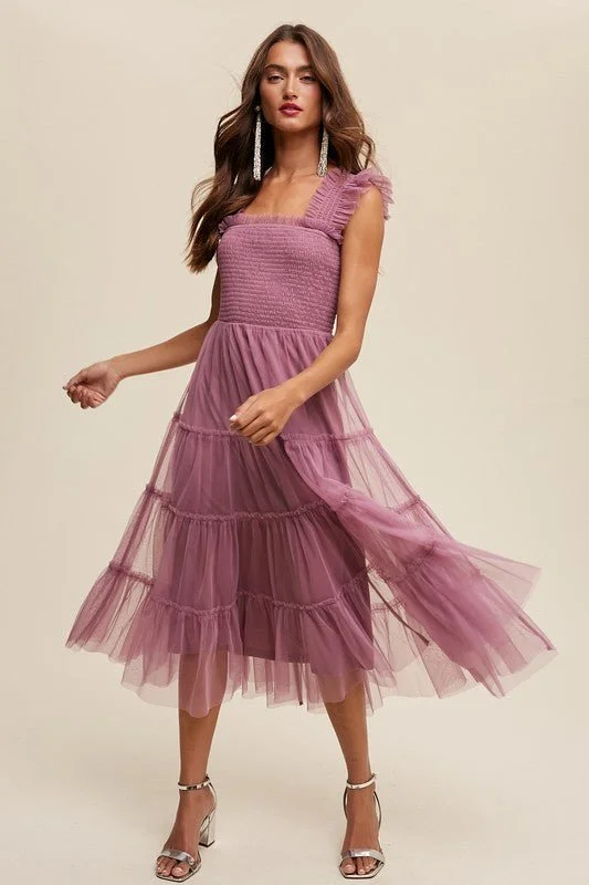 Midi dresses with denim fabric for a casual yet stylish day out Cassie Midi Dress