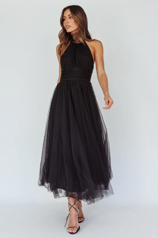 Midi dresses with polka dot prints for a playful summer outfit Andria Halterneck Tulle Midi Dress Black Midi dresses with polka dot prints for a playful summer outfit Andria Halterneck Tulle Midi Dress Black