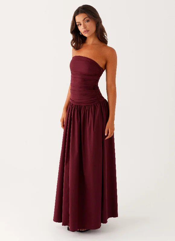 Everyday Dress with Convertible Design for Multiple Looks Carmel Maxi Dress - Mulberry Everyday Dress with Convertible Design for Multiple Looks Carmel Maxi Dress - Mulberry