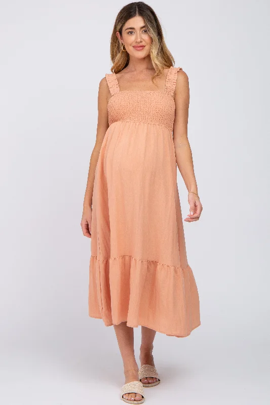 Maternity dress for a baby's first visit to the children's garden Peach Smocked Maternity Midi Dress Maternity dress for a baby's first visit to the children's garden Peach Smocked Maternity Midi Dress