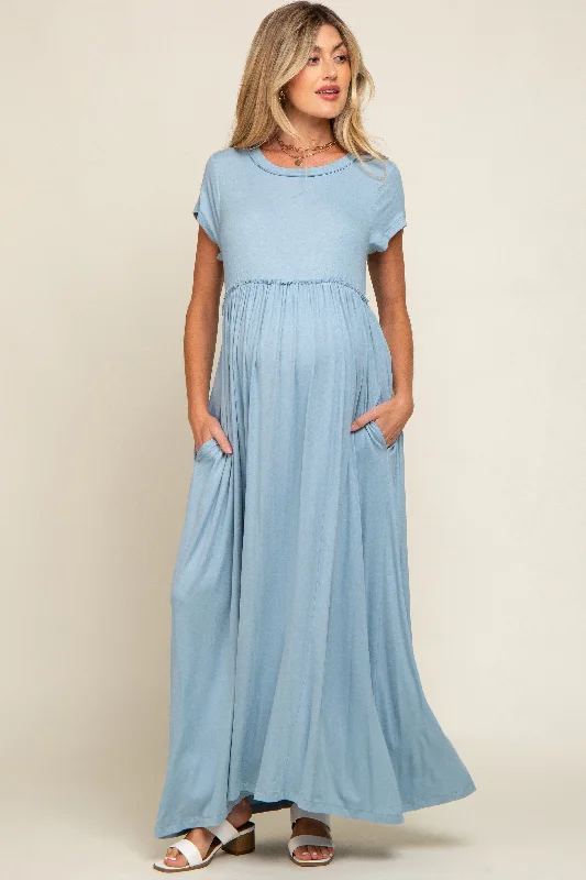 Maternity dress for a coastal vacation Light Blue Short Sleeve Pocketed Maternity Maxi Dress Maternity dress for a coastal vacation Light Blue Short Sleeve Pocketed Maternity Maxi Dress