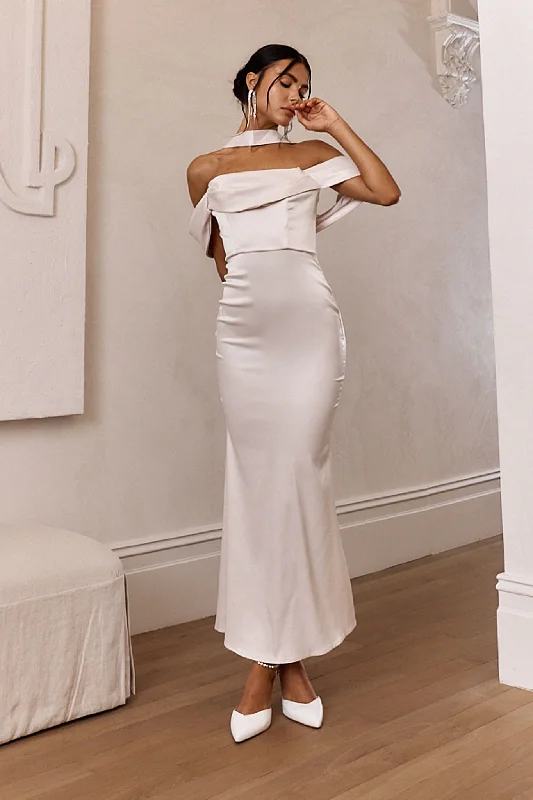 Midi dresses with cotton - blend materials for everyday comfort Eclipse Draped Sleeve Midi Dress Beige