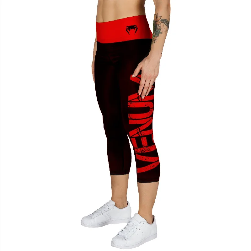 Plus Size Women's Plaid Tight Trousers in Multicolor for a Stylish and Classic LookCorsaire Femme Venum Power Plus Size Women's Plaid Tight Trousers in Multicolor for a Stylish and Classic LookCorsaire Femme Venum Power
