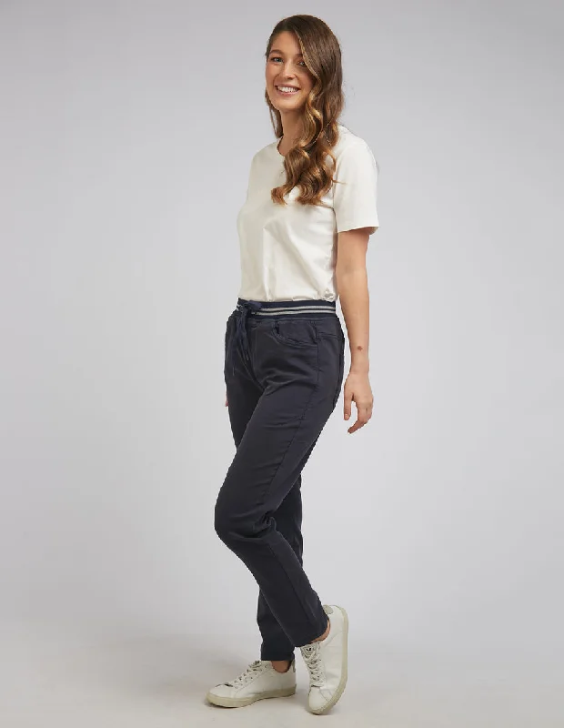 Foxwood Sylvia Jogger Navy