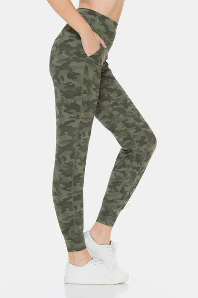 Women's Fleece - Lined Tight Trousers in Dark Blue for Warmth in Cold WeatherLeggings Depot Camouflage High Waist Leggings Women's Fleece - Lined Tight Trousers in Dark Blue for Warmth in Cold WeatherLeggings Depot Camouflage High Waist Leggings