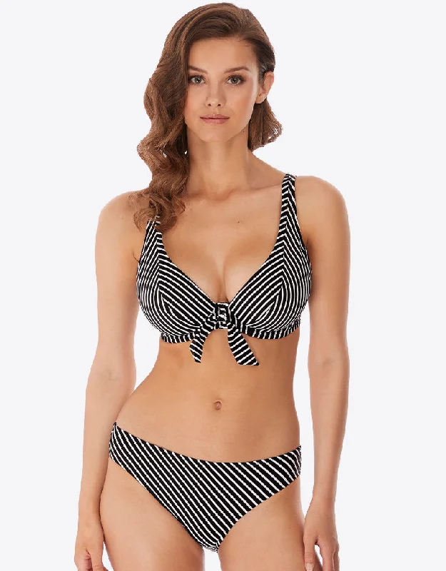 balconette style women bikini briefs for a unique lookFreya Beach Hut High Apex Bikini Top Black balconette style women bikini briefs for a unique lookFreya Beach Hut High Apex Bikini Top Black