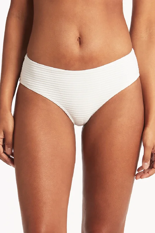 boyshort style women bikini briefs for more coverageSpinnaker Mid Bikini Bottom