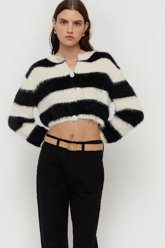 plus size women cardigan for comfortable layeringCLASSIC SQUARE BUCKLE BELT