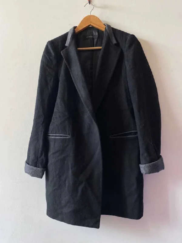 Short - sleeve women's overalls for summer wearOvercoat