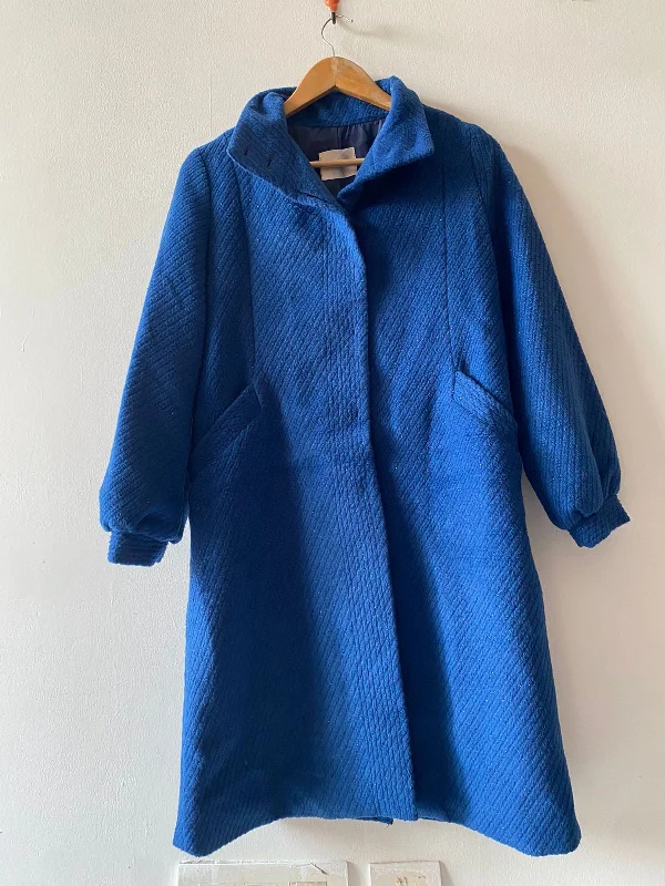 Women's overalls with a bold color block patternOvercoat