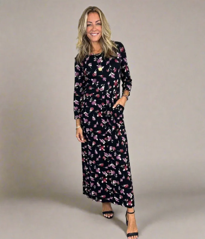 Halter Neck Women Dress to Show Off the Shoulders and Neckline Halter Neck Women Dress to Show Off the Shoulders and Neckline Black Floral Jersey Midi Dress Halter Neck Women Dress to Show Off the Shoulders and Neckline Halter Neck Women Dress to Show Off the Shoulders and Neckline Black Floral Jersey Midi Dress