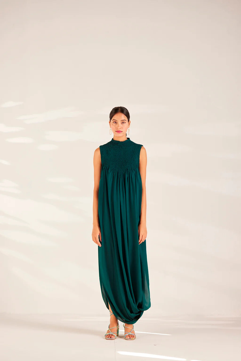 Mini Women Dress with a Short Hem for a Young and Trendy Style Mini Women Dress with a Short Hem for a Young and Trendy Style EMERALD ETRO DRESS Mini Women Dress with a Short Hem for a Young and Trendy Style Mini Women Dress with a Short Hem for a Young and Trendy Style EMERALD ETRO DRESS