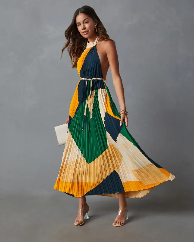 Midi dresses with ruched bodices for a feminine and fitted feelCheyenne Abstract Pleated Halter Midi Dress