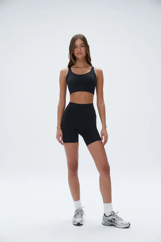 Ultimate Ultra Crop Pocket Short - Black