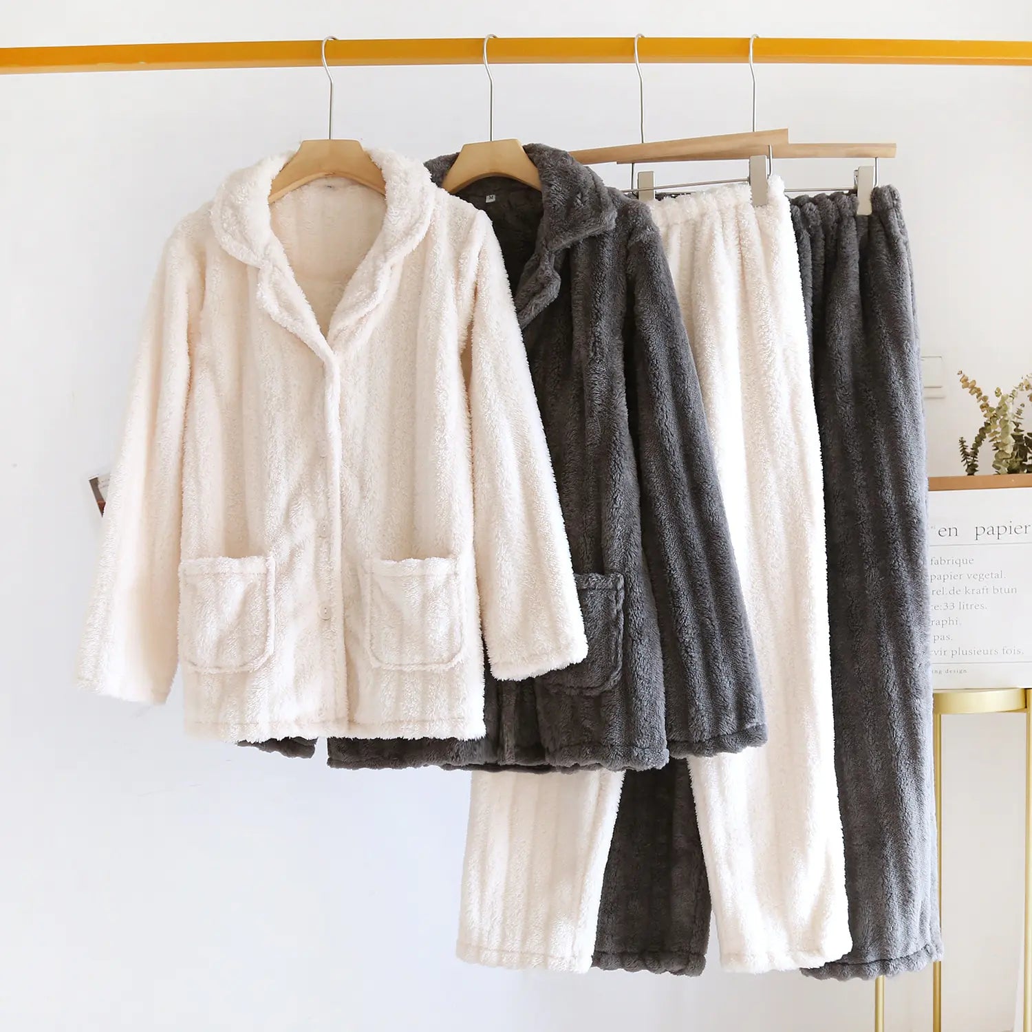 Shapers with a slimming effect on the calves​Winter Couple Pajamas Suit