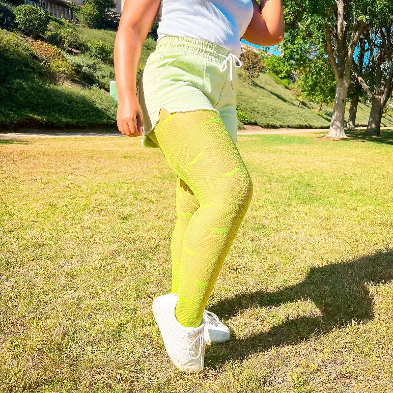 women tights for dance classes like ballet and jazzFishing for Love - Apple