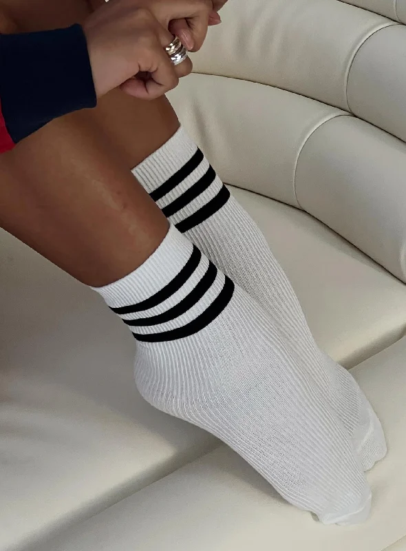 footless women tights for added versatilityLilt Crew Socks White