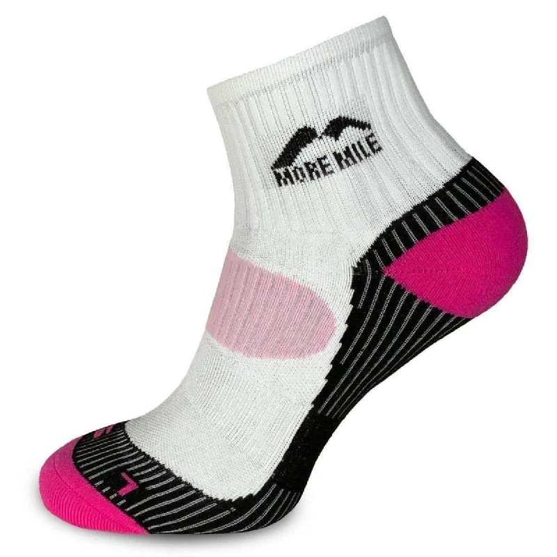 Women's wool - rich socks for winter warmthMore Mile London Running Socks - White