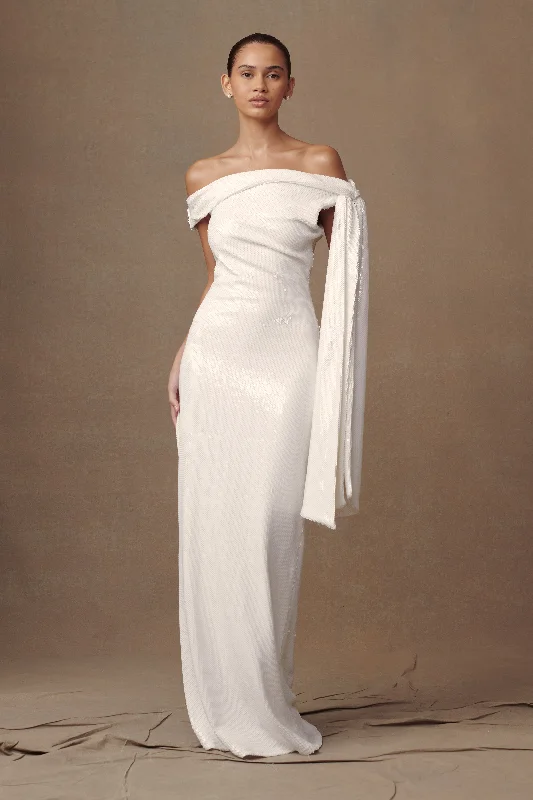 Denim maxi dresses with frayed hems for a casual lookCatarina Sequin Maxi Dress - White Denim maxi dresses with frayed hems for a casual lookCatarina Sequin Maxi Dress - White