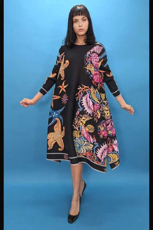 Bodycon dress with a transparent panel​Long Sleeve Aquatic Print Midi Dress