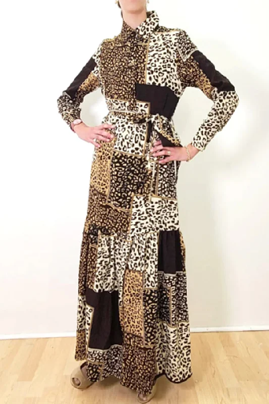 Bodycon dress with a ruffled trim​Long Sleeve Leopard Print Collar Dress
