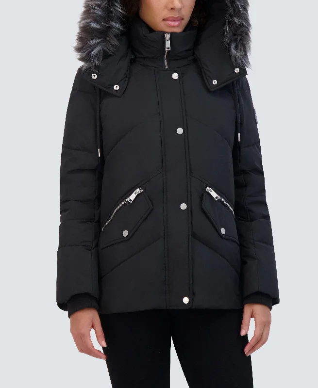 Quilted down women's coats with removable hoods for outdoor activitiesDaphne Puffer Quilted down women's coats with removable hoods for outdoor activitiesDaphne Puffer