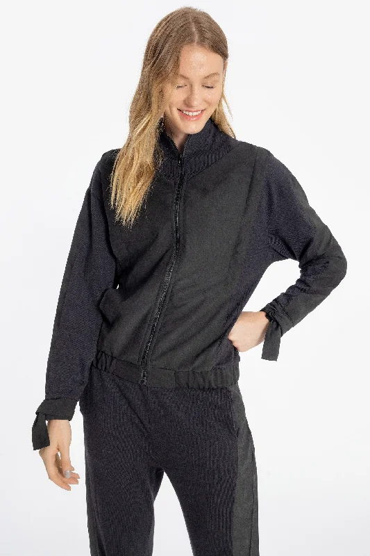 Checkered women's wool coats in a classic pattern for a timeless styleSplice Urban Jacket Checkered women's wool coats in a classic pattern for a timeless styleSplice Urban Jacket