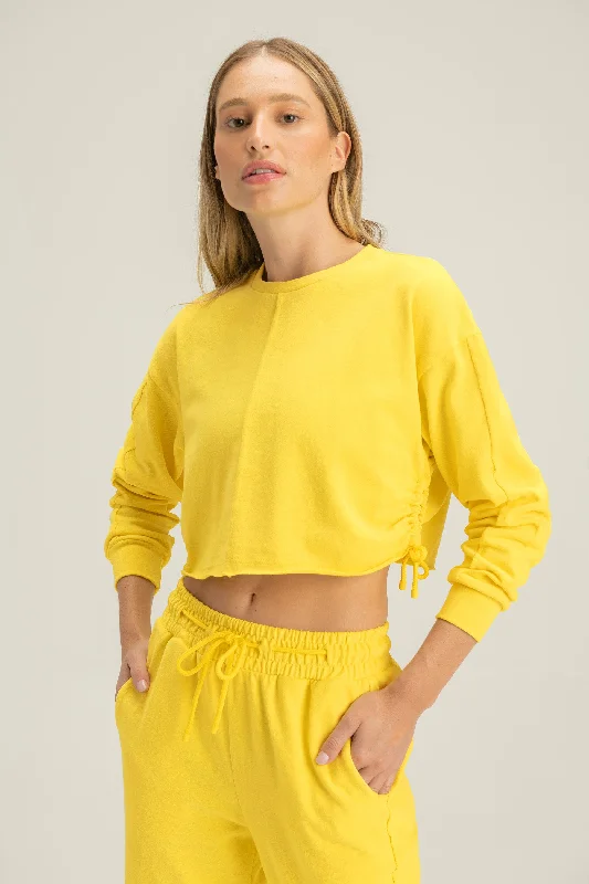 Belted women's cashmere coats in soft pastels for a luxurious feelStone Sweatshirt
