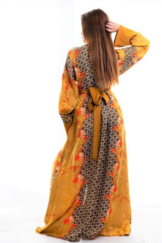 Kaitlyn embroidered silk kimono Robe