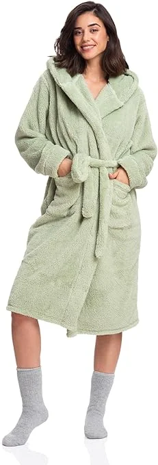 Sherpa Hooded Robe for Women - Fluffy, Plush, and Cozy in Elegant Green