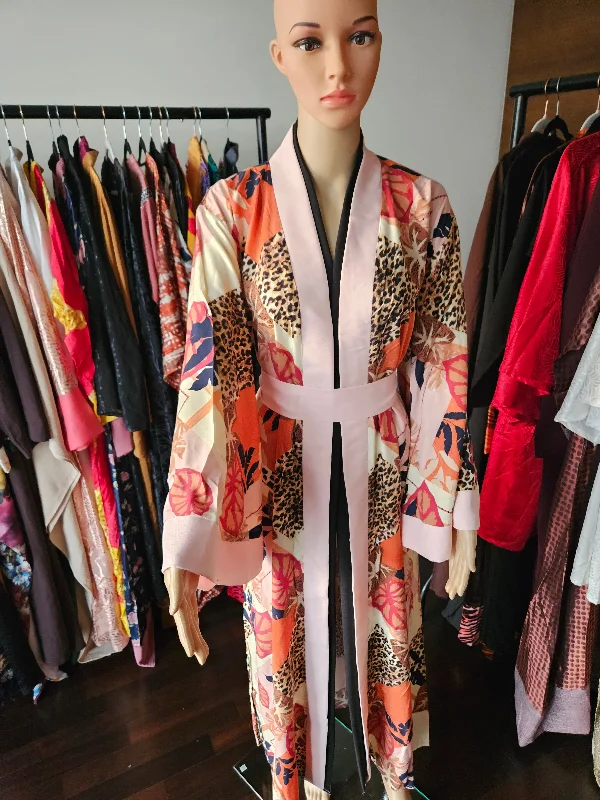 women robes with a quick - dry fabric for frequent useRaka kimono robe