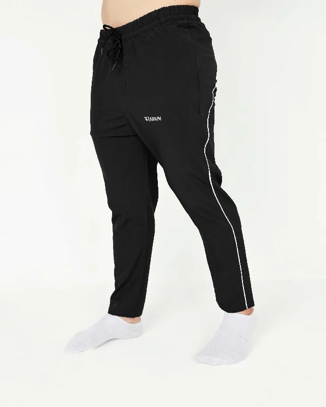 Twill Women Shorts with a Smooth Texture and DurabilityUrban Surface Trousers - Black Twill Women Shorts with a Smooth Texture and DurabilityUrban Surface Trousers - Black