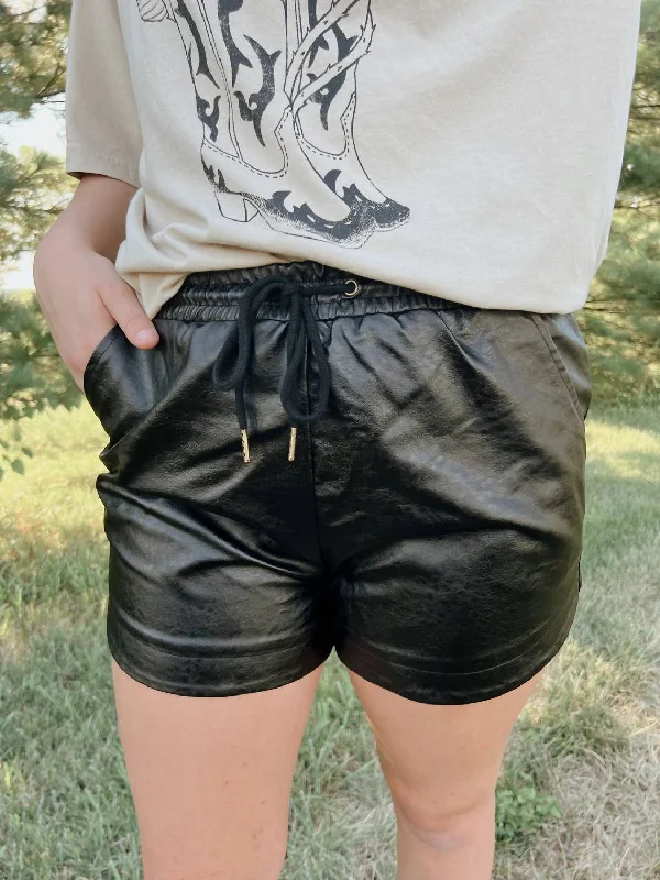 Edgy Leather Shorts In Black