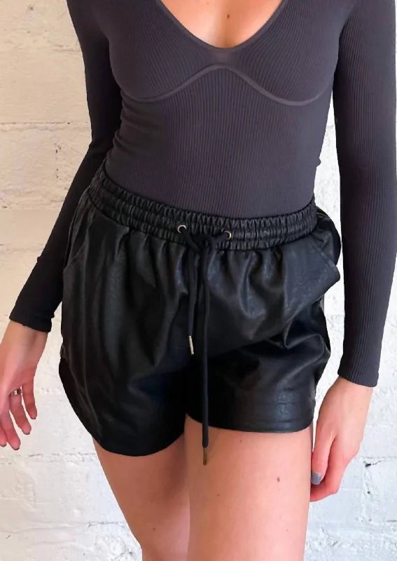 Twill Women Shorts with a Smooth Texture and DurabilitySeasons Change Faux Leather Shorts In Black Twill Women Shorts with a Smooth Texture and DurabilitySeasons Change Faux Leather Shorts In Black